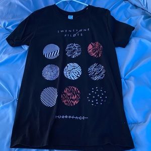 TwentyOne Pilots ~ Black Tee ~ Medium